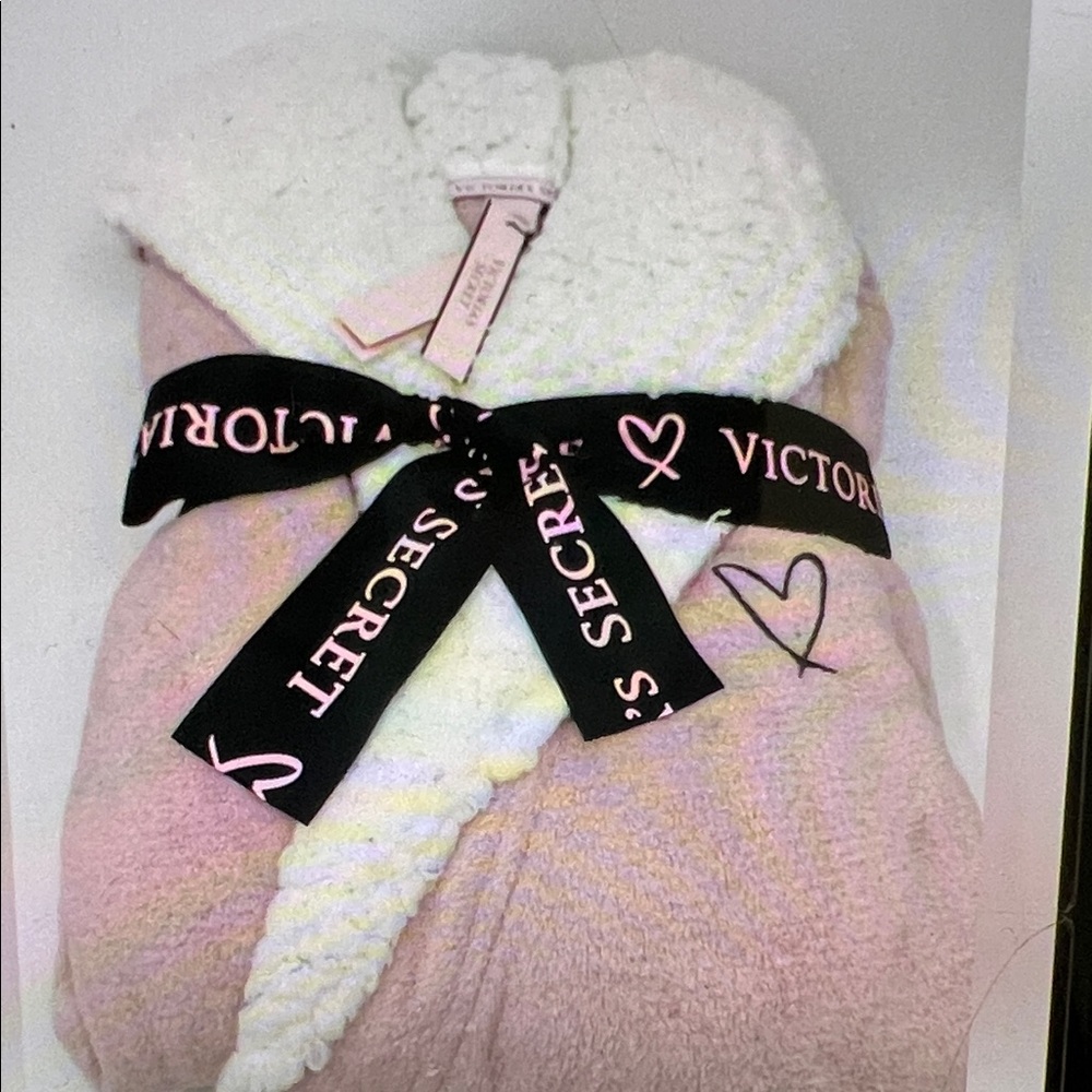 Victoria's Secret Pink and Cream Hooded Robe  size M/L